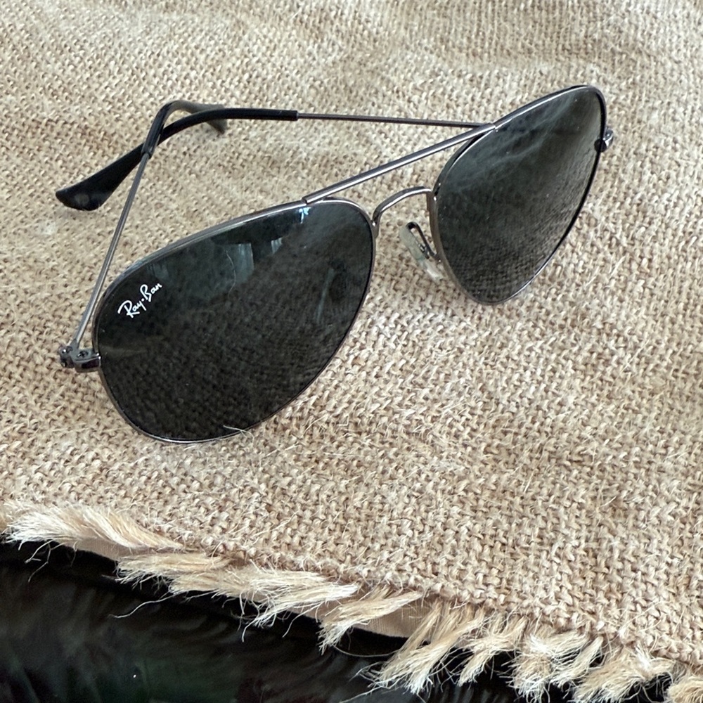 Ray-Ban Silver Aviator Sunglasses with Black Lenses